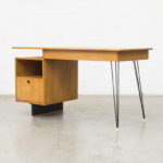 50s Style Desk with Modern Metal Table Legs – Modern Legs
